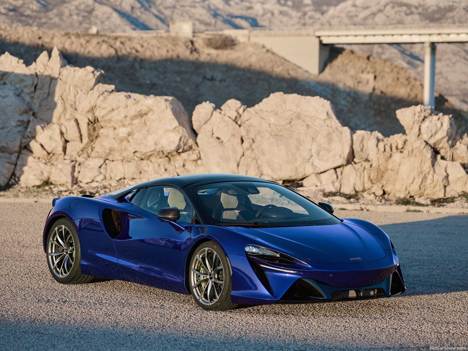 2025 McLaren Artura Spider